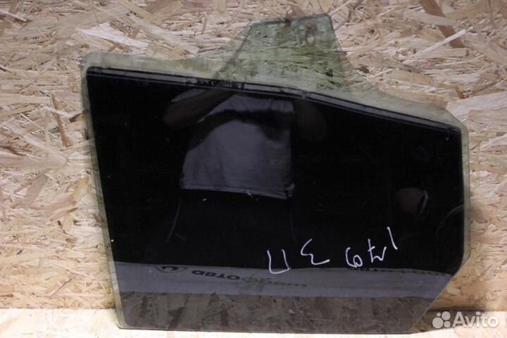 Стекло двери задней правой Mazda Cx7 2007-2012