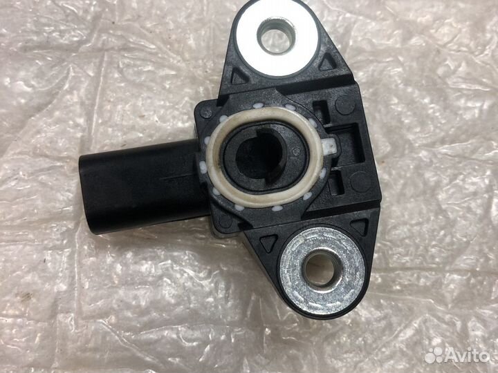 Датчик удара боковой Kia Optima 2016- 95920C2100