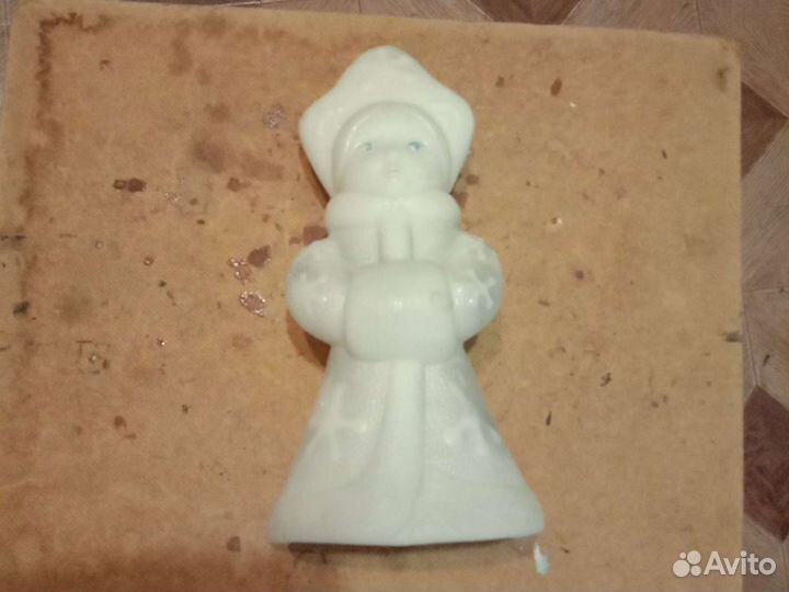 Новогодний дед Мороз и снегурка