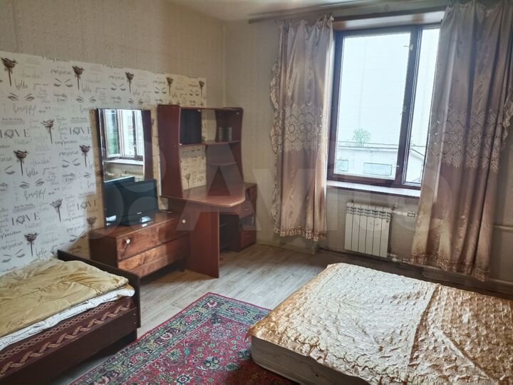 2-к. квартира, 60 м², 3/5 эт.