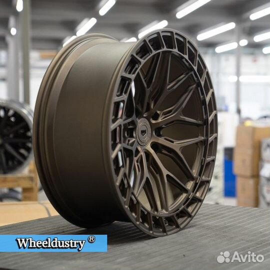 Кованые диски R20 Vossen Dodge RAM TRX