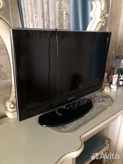 Телевизор samsung