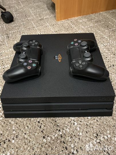 Sony playstation 4 PS4 pro 1tb с играми