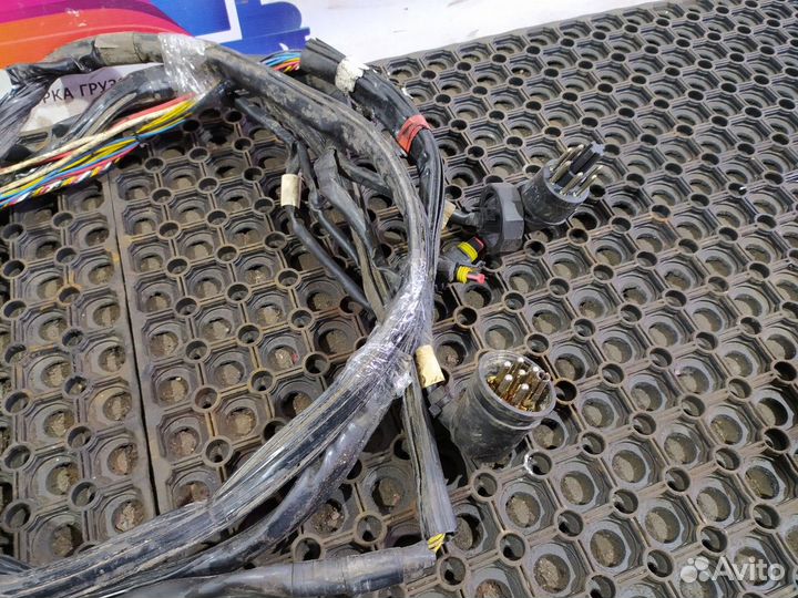 1698739 Проводка перекидок Daf XF105