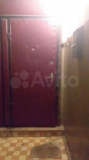 Комната 56 м² в 6-к., 2/2 эт.