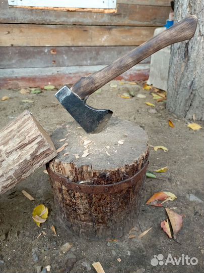 Топор кованый 