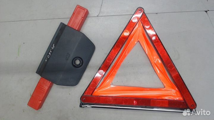 Знак аварийной остановки Iveco Daily 6 2014, 2016