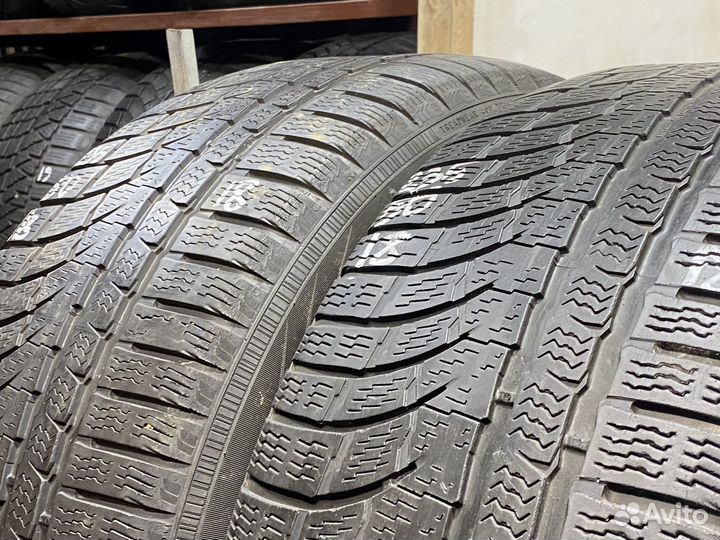 Nokian Tyres WR A4 235/50 R18
