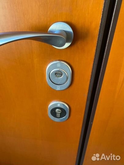 Вскрытие замков дверей автомобилей/ремонт замков