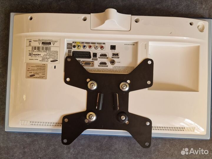 Телевизор Samsung 24 дюйма