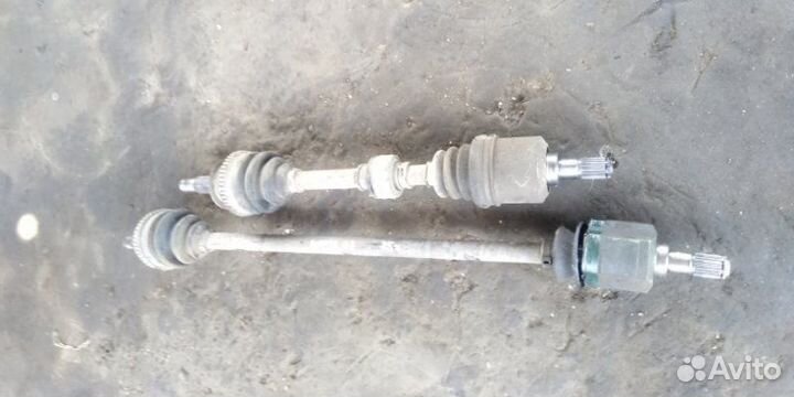 Приводной вал шрус Hyundai Sonata EF G4JP 2005