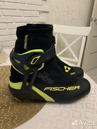 Лыжные ботинки fischer