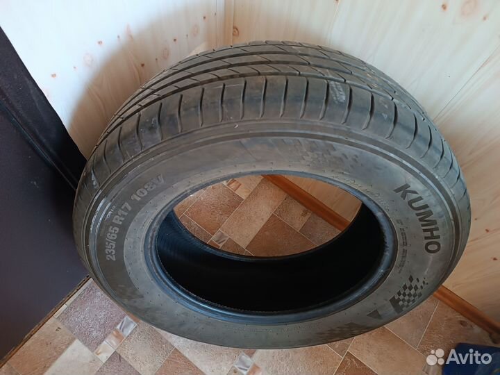 Kumho Ecsta PS71 EV 235/65 R17 108V