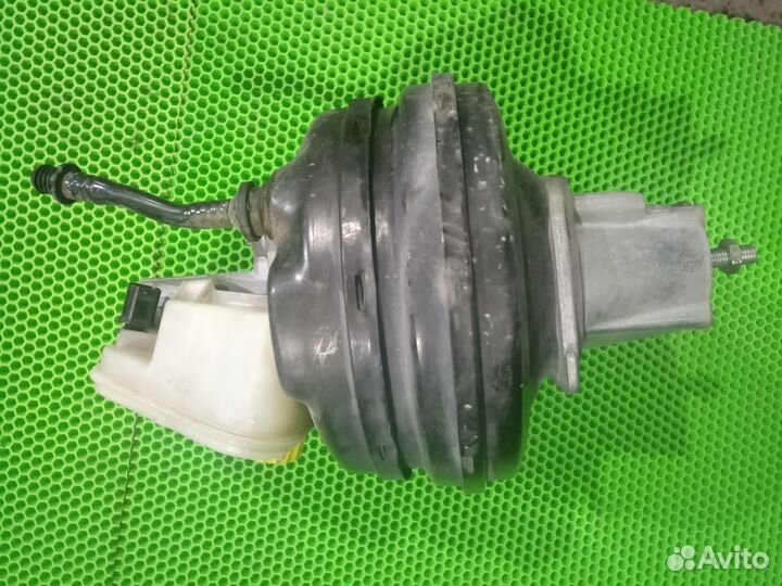 Вакуумный усилитель тормозов Audi A8 D3 S8