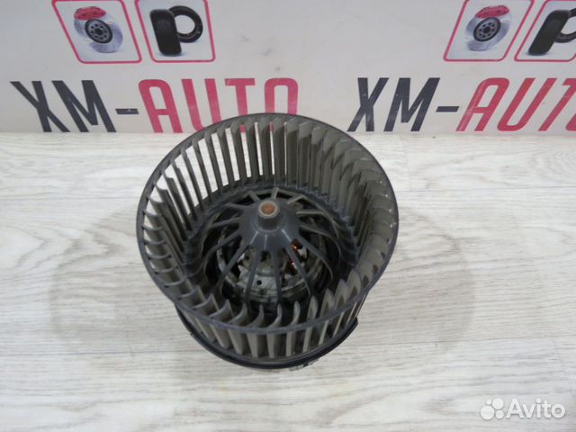 Моторчик отопителя Ford Focus 3