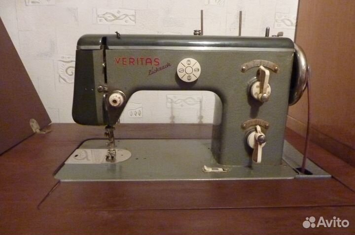 Швейная машинка бу веритас