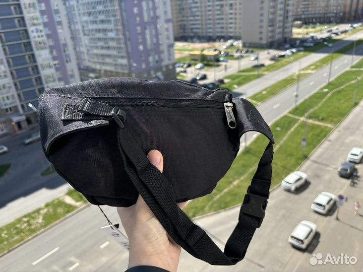 Сумка мессендежр поясная Eastpak