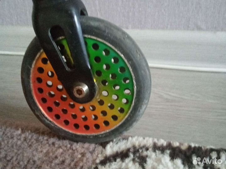 Трюковой самокат