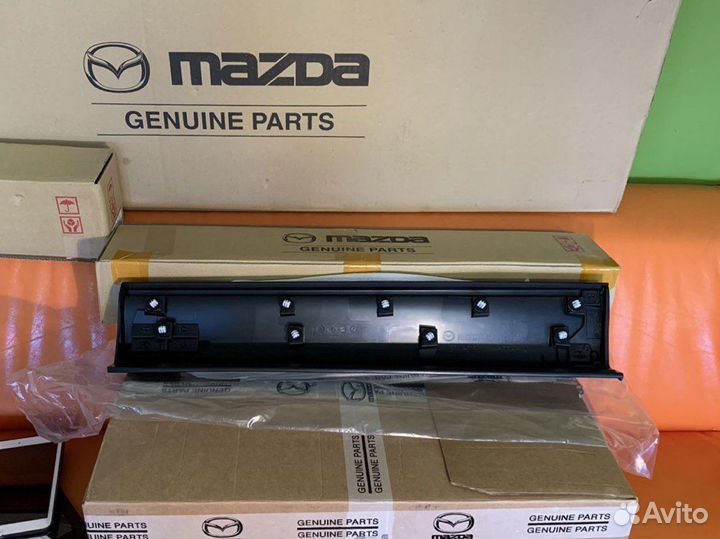 Накладка двери задней правая mazda cx-5 KF