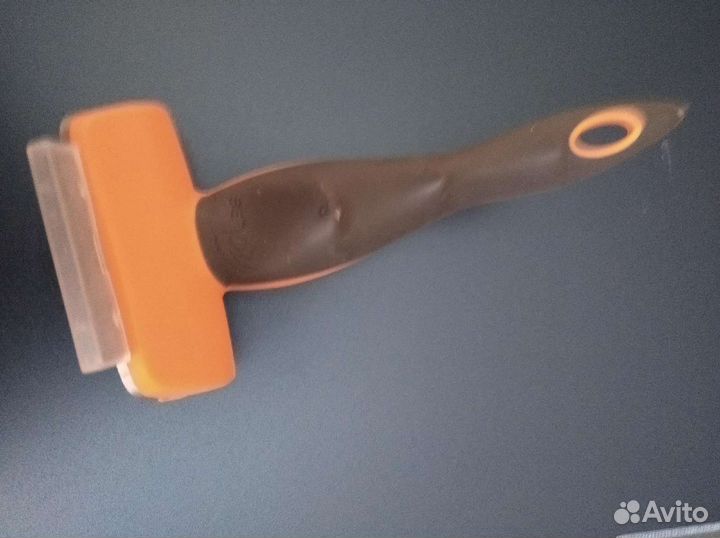Расческа для вычёсывания кошек, собак