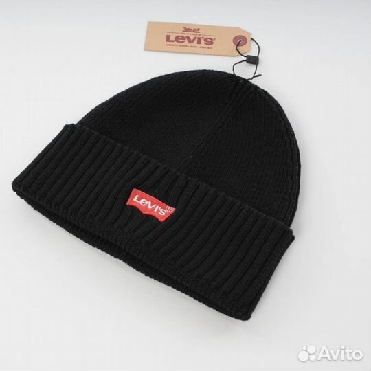 Шапка levis