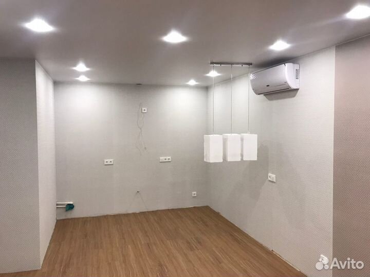 Ремонт квартир. Поклейка обоев