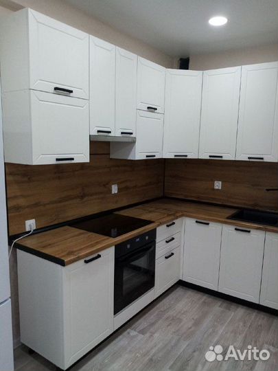 Белая кухня Альфа