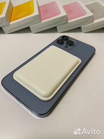 Apple MagSafe Leather Wallet