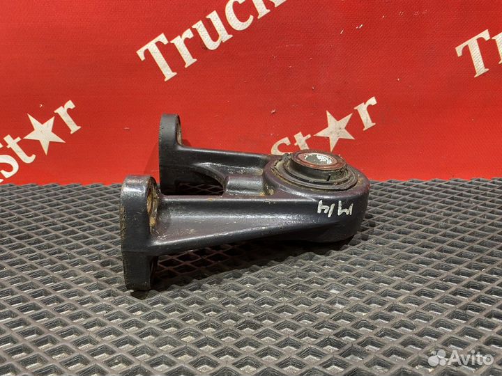 Кронштейн заднего стабилизатора 2017г