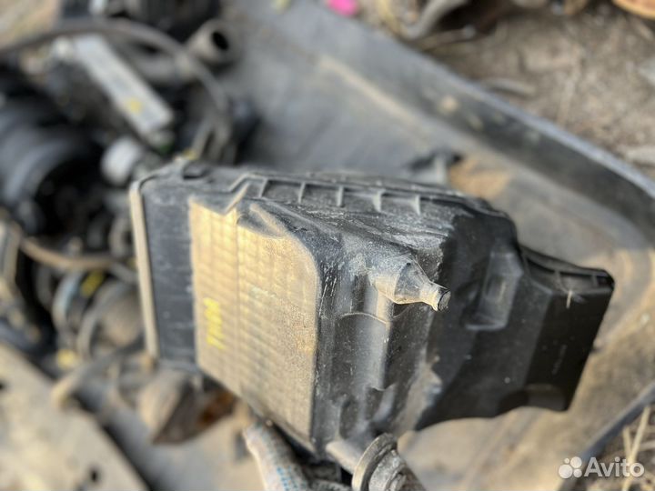 Корпус воздушного фильтра Nissan Tiida C11 европа