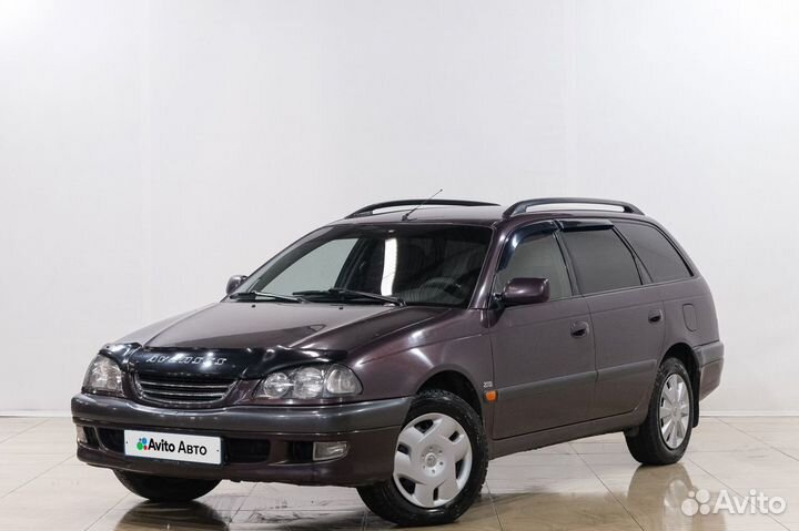 Toyota Avensis 2.0 МТ, 2000, 445 000 км