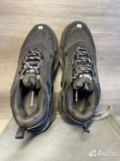 Кроссовки balenciaga triple s черные