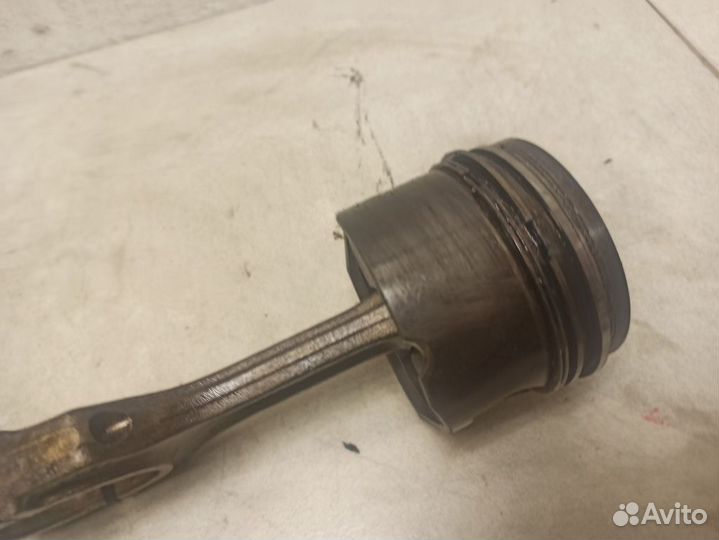 Поршень с шатуном бмв 5 E39