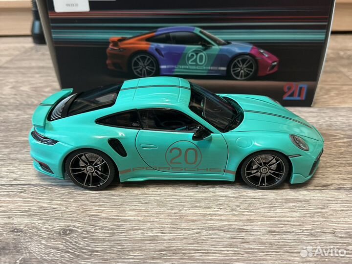 Porsche 911 (992) turbo S coupe 2021 1/18