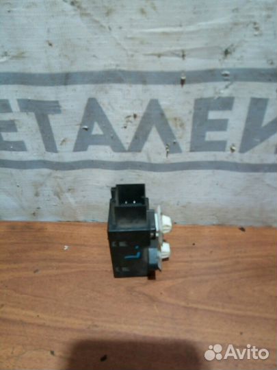 Реле обогрева сиденья Porsche Cayenne 955