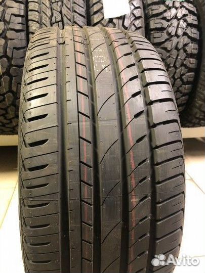 Charmhoo Sports T1 225/40 R18