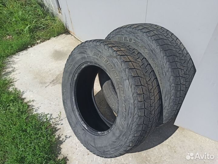 Bridgestone Blizzak DM-V1 265/65 R17