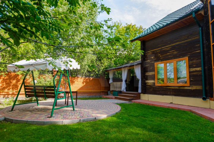 Коттедж 235 м² на участке 100 сот.