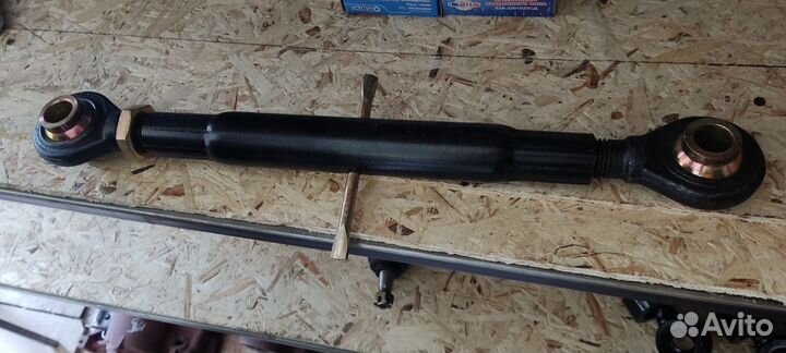 Тяга центральная регулируемая (винт)