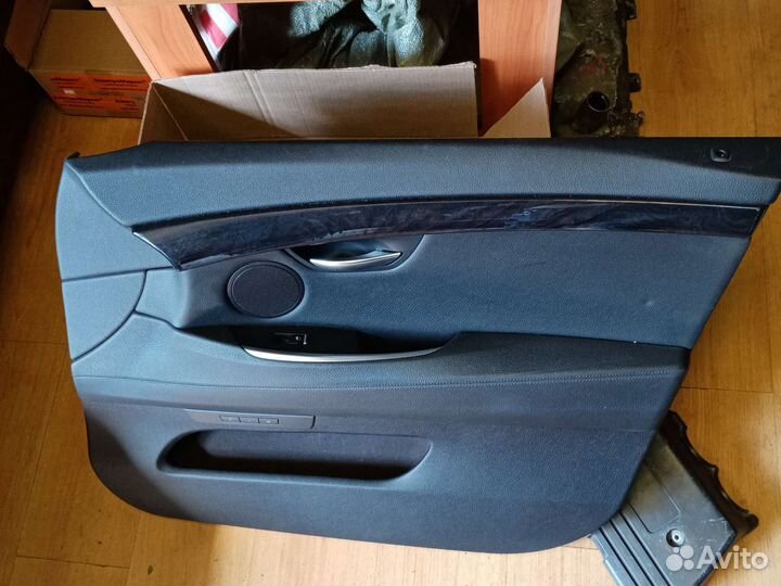 Обшивка двери передней правой BMW X5 F15