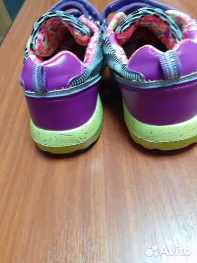 Кроссовки для девочки 35 размер Зебра