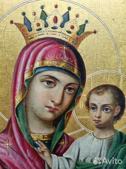 Старинная икона Пресвятой Богородицы