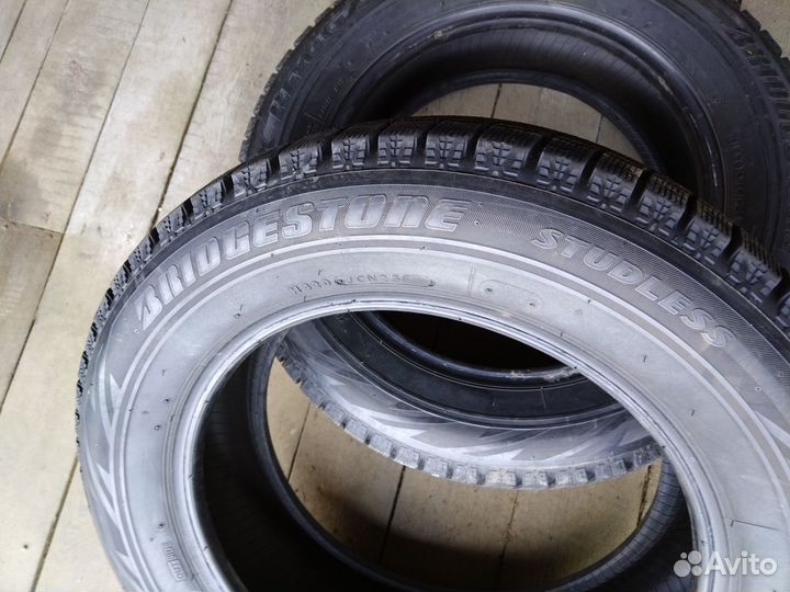 Bridgestone Blizzak Revo GZ 205/60 R16 92Q