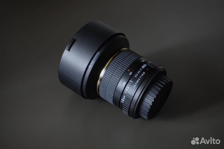 Объектив Samyang 14mm f/2.8 UMC для Sony A