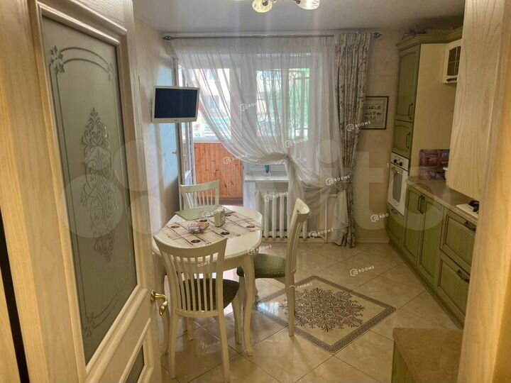 3-к. квартира, 89 м², 1/10 эт.