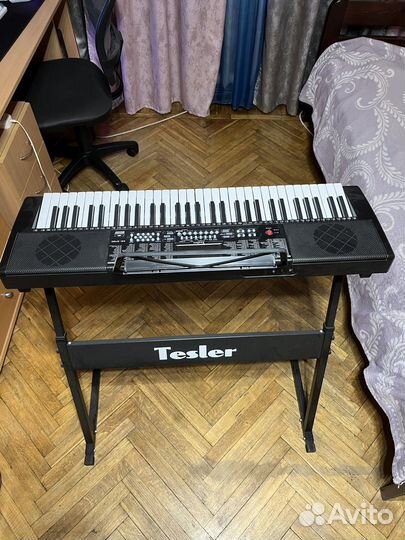 Синтезатор tesler KB-6150