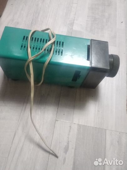 Проектор для диафильмов советский