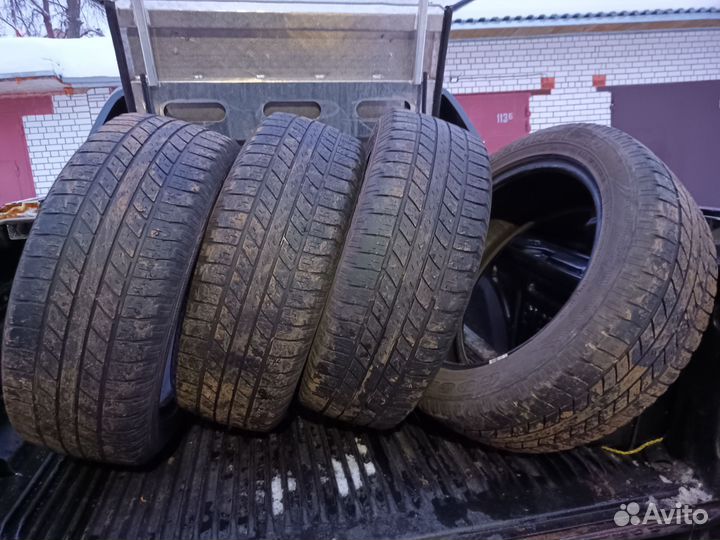 Goodyear Wrangler HP All Weather 235/55 R19