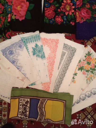 Косынки, платочки, платки новые