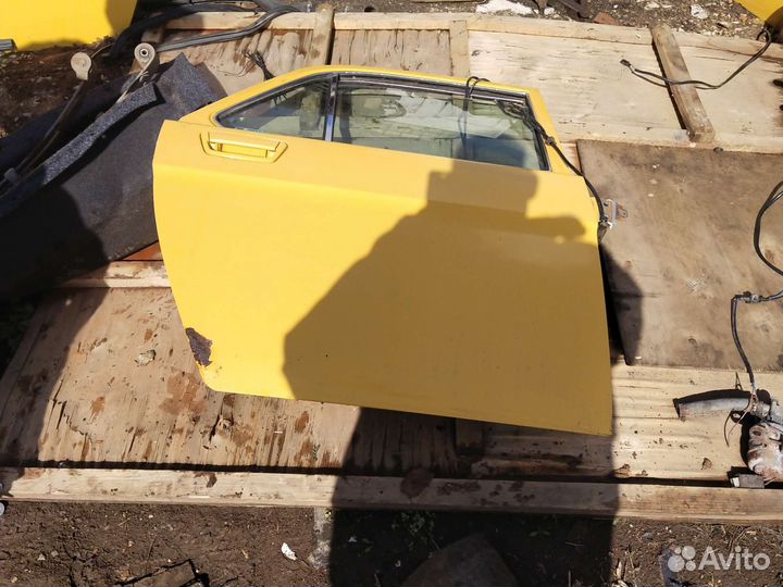 Двери волга 105